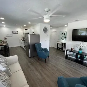 Сasa de vacaciones Incredible Comfortable Near The Airport And Beaches, Tampa
